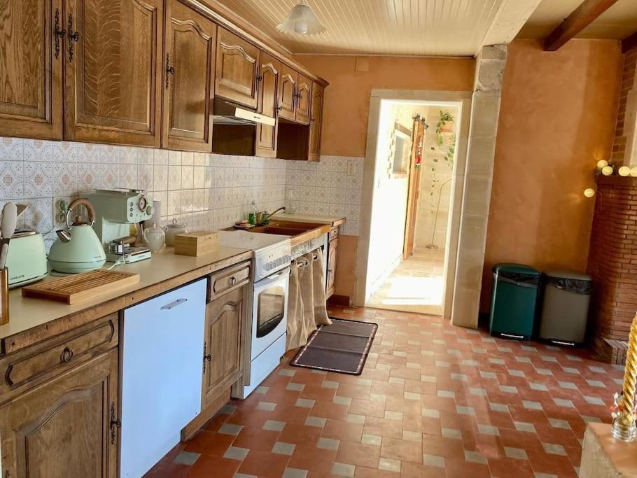 Maison De Campagne - La Belle Claudine Laruscade Экстерьер фото