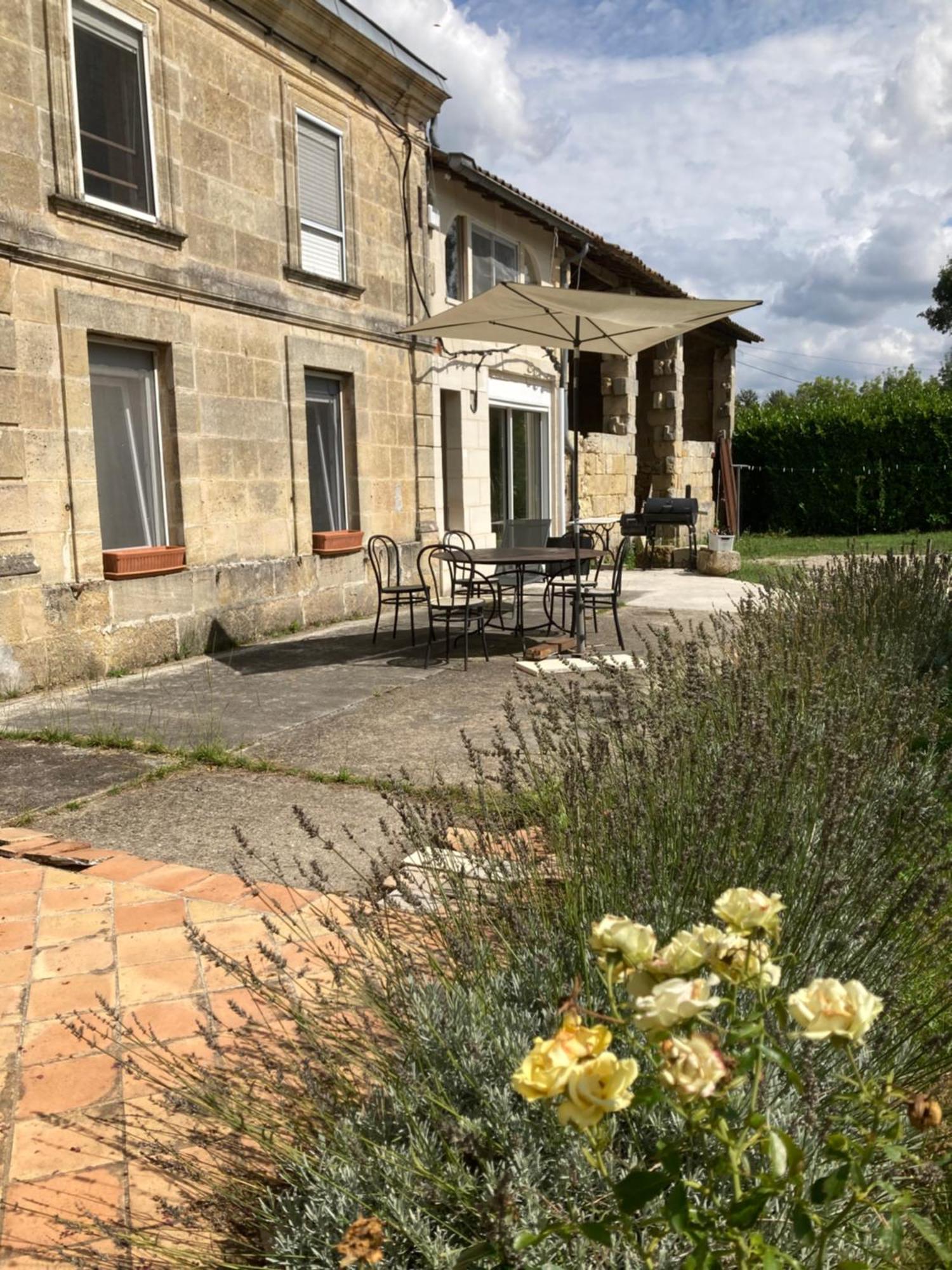 Maison De Campagne - La Belle Claudine Laruscade Экстерьер фото